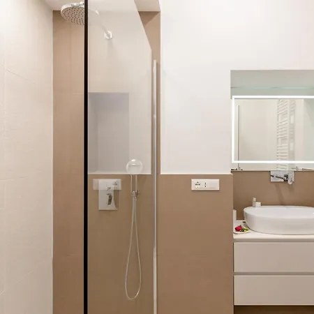 Buzzstays - Stylish Vatican Downtown Рим