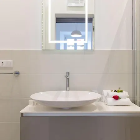Buzzstays - Stylish Vatican Downtown Апартаменты