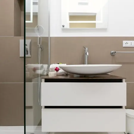Buzzstays - Stylish Vatican Downtown Апартаменты Рим