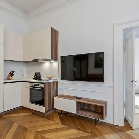 Buzzstays - Stylish Vatican Downtown Апартаменты *